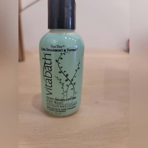 Vita bath body wash pack of 48 bottles - Picture 3 of 10